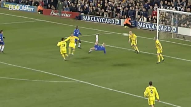 Gudjohnsen's incredible bicycle kick vs Leeds United